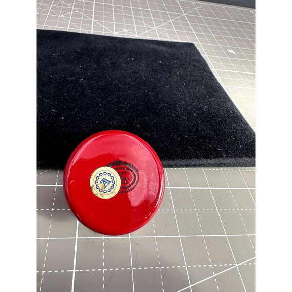 English Halcyon Day Trinket Box.Happy Anniversary Courting Scene - Picture 2 of 3